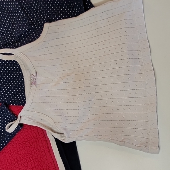 5/$30 GAP KIDS Sherpa Crewneck + CARTER'S Polka Dot Bodysuit + Tank - Picture 2 of 5